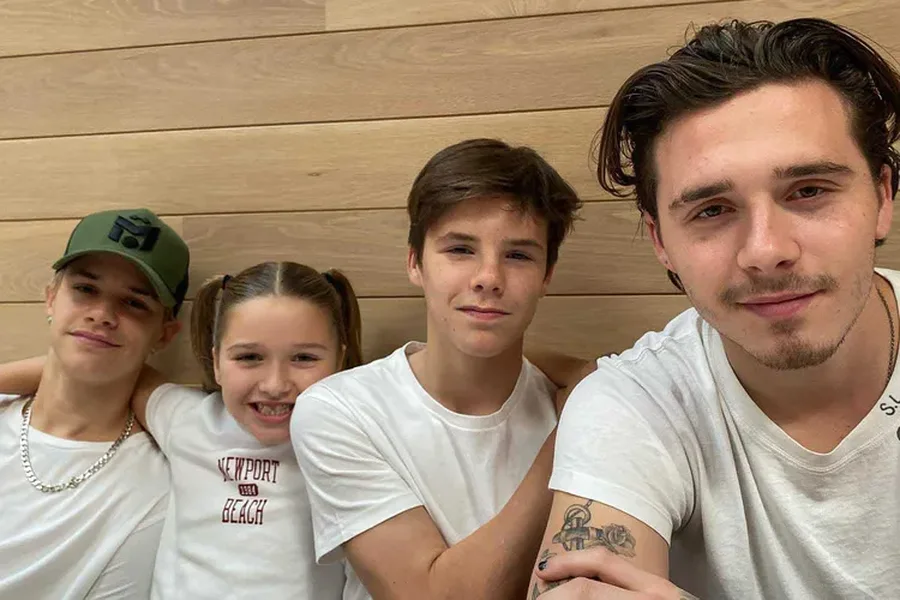 Motra i b&euml;ri nj&euml; dedikim prek&euml;s, por Brooklyn-i *mund* t&euml;