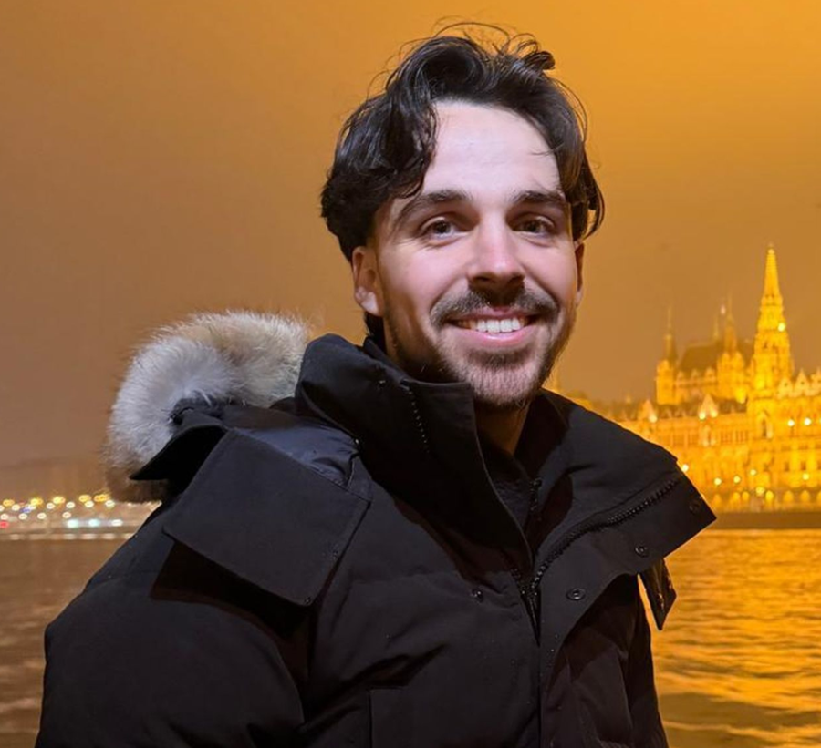 Lond&euml;r/ 22-vje&ccedil;ari goditet me thik&euml; p&euml;r vdekje, ishte nipi