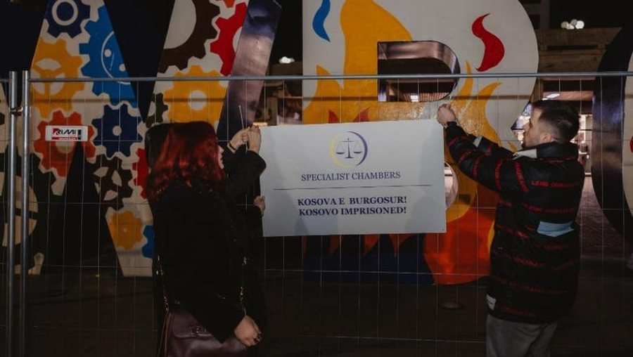 18 vjet shtet: Kuptimi pas pamjes s&euml; re t&euml; Newborn n&euml; Kosov&euml;