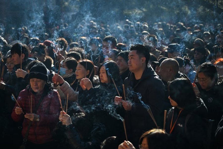 Viti i Ri H&euml;nor 2026: Festimet e vitit t&euml; Kalit t&euml; Zjarrit