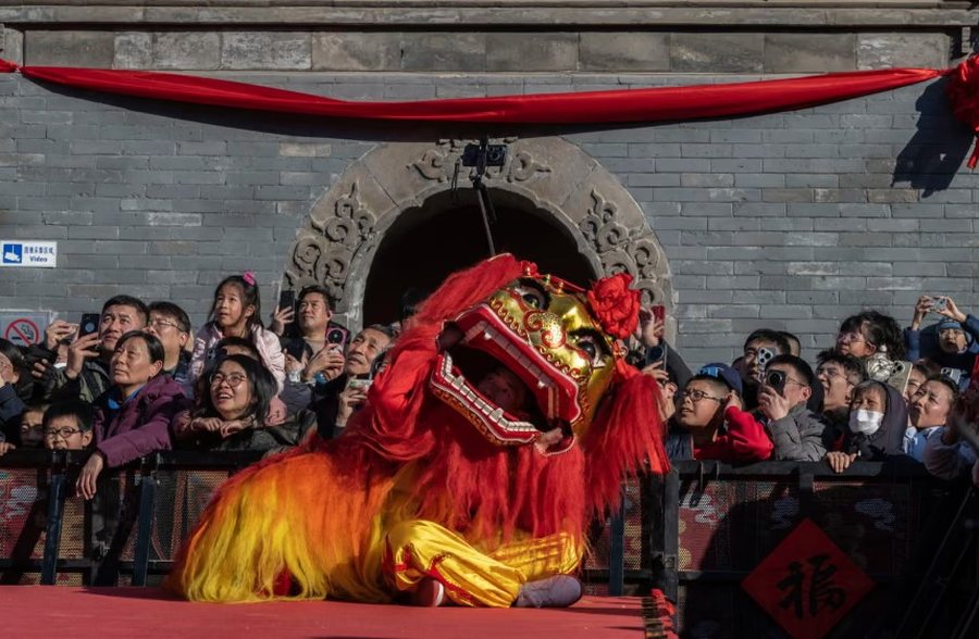 Viti i Ri H&euml;nor 2026: Festimet e vitit t&euml; Kalit t&euml; Zjarrit