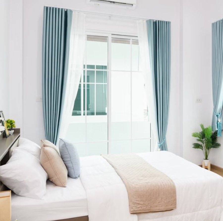 Dizajner&euml;t s'jua thon&euml;, por k&euml;to dekore p&euml;r