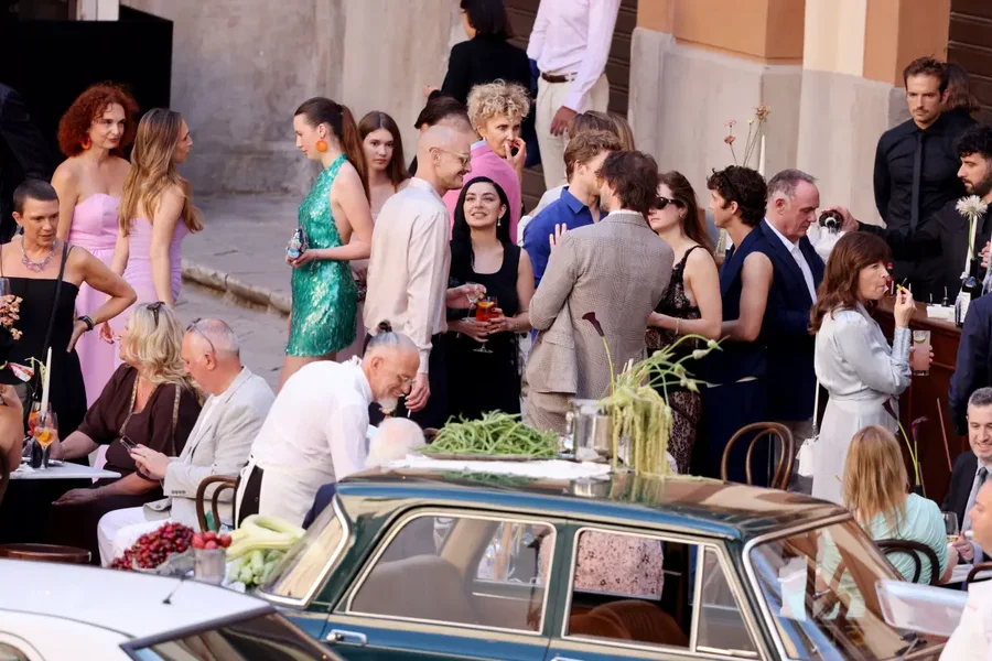 Dua Lipa nis festimet e dasmës në Siçili me një event