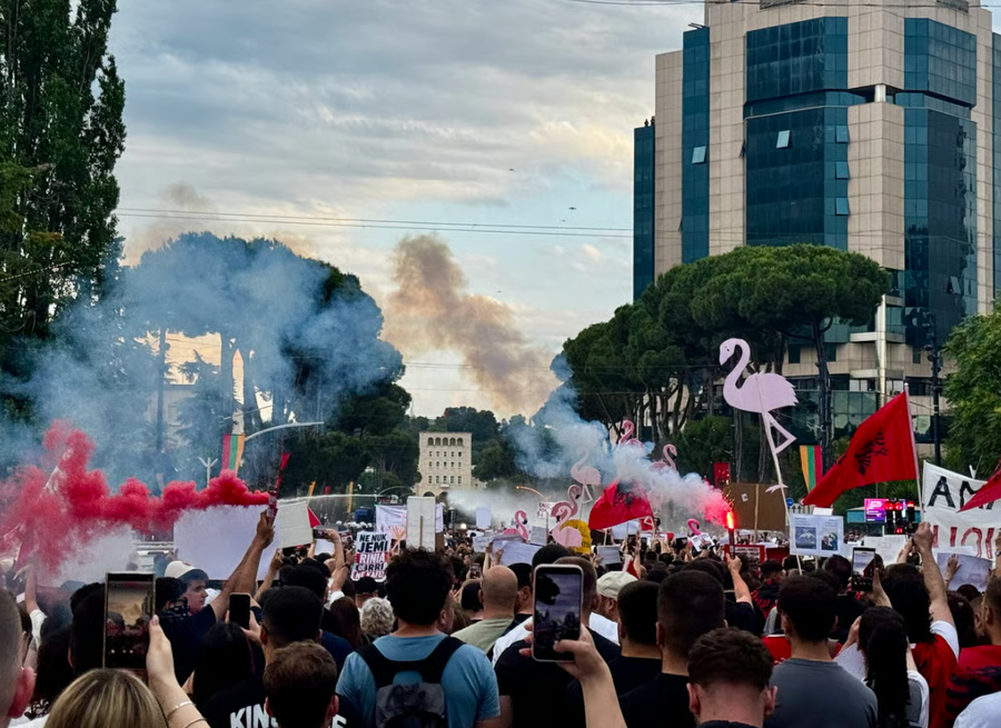 BE paralajm&euml;ron Shqip&euml;rin&euml; p&euml;r Vjos&euml;-Nart&euml;n