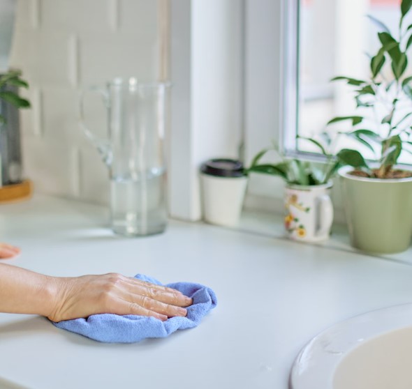10 smart ways to clean your house with baking soda
