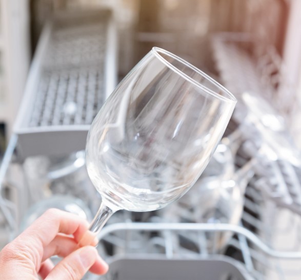 10 smart ways to clean your house with baking soda