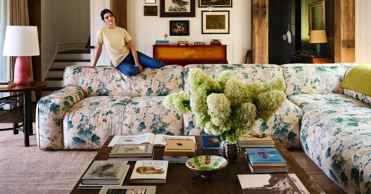 Kendall Jenner hap dyert e shtëpisë së saj në mal