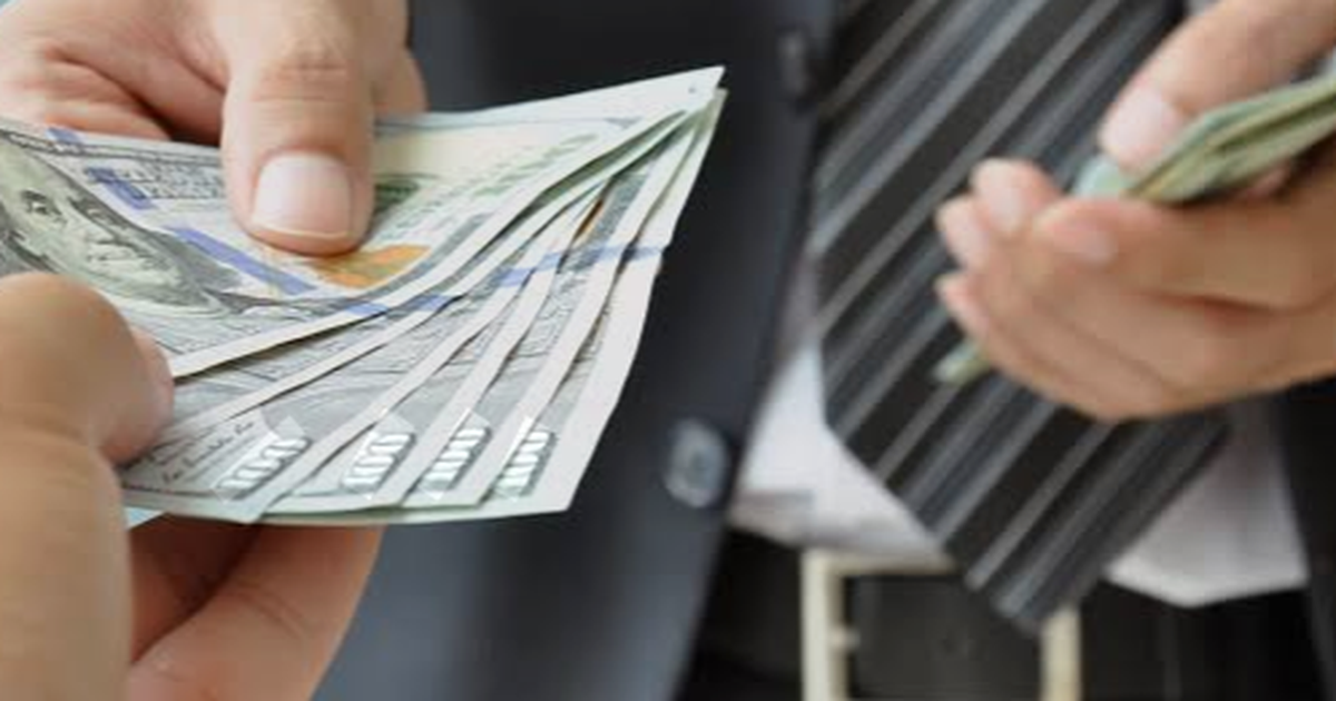 Njerëzit e zgjuar nuk shpenzojnë para për këto 5 gjëra