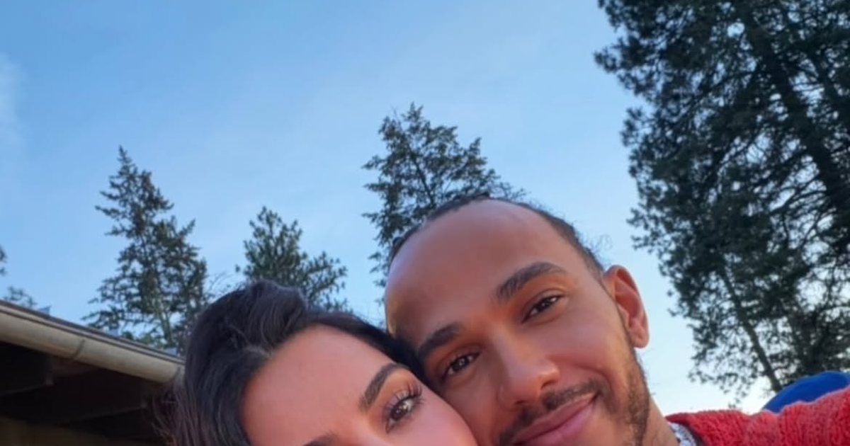 pas-zerave-per-ndarje-kim-publikon-foton-e-pare-krah-lewis-hamilton