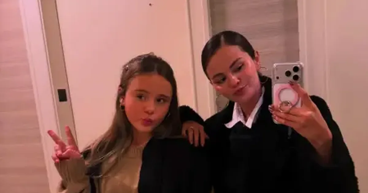 Mamaja e Selena Gomez bën  shakanë  e çuditshme për vajzat