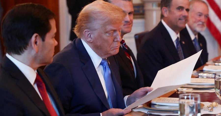 Trumpi i premton Ukrainës më shumë armë