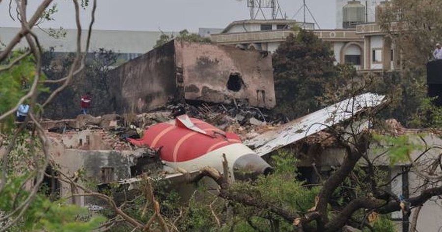 Të afërmit e tyre humbën jetën nga aksidenti ajror në