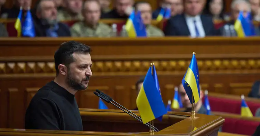 DW: Pse presidenti Zelenskyy po ndryshon qeverinë në Ukrainë?