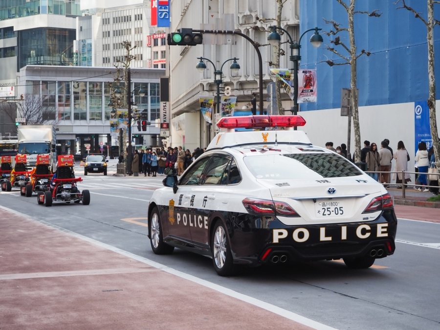 Vjedhje e bujshme n&euml; qend&euml;r t&euml; Tokios, grabitet valixhja me 2.3