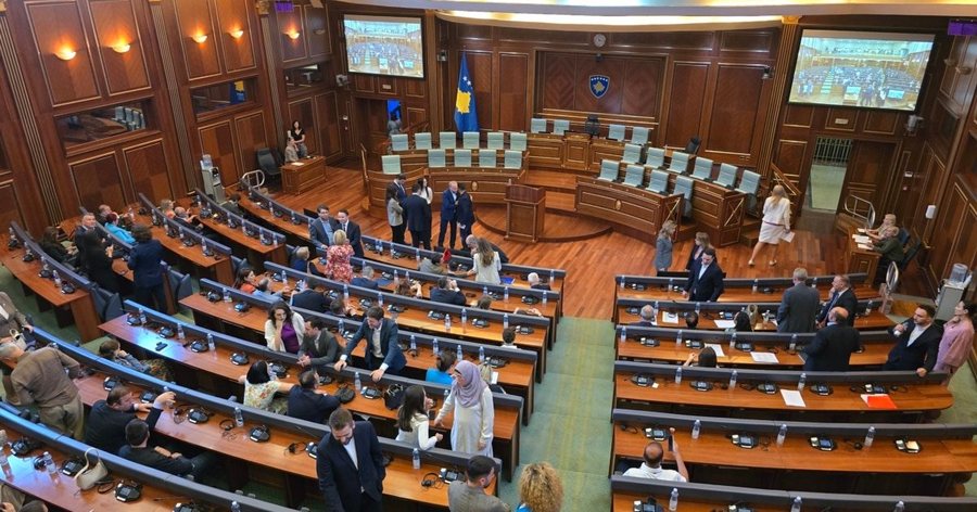 Asnjë zhvillim i ri politik, Kuvendi i Kosovës dështon të