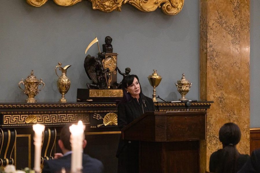 Linda Rama: Çanta e globalizimit mbi shpinën e fëmijëve