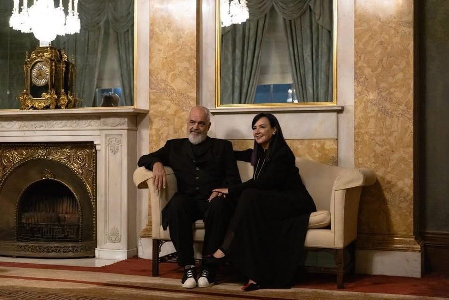 Linda Rama: Çanta e globalizimit mbi shpinën e fëmijëve