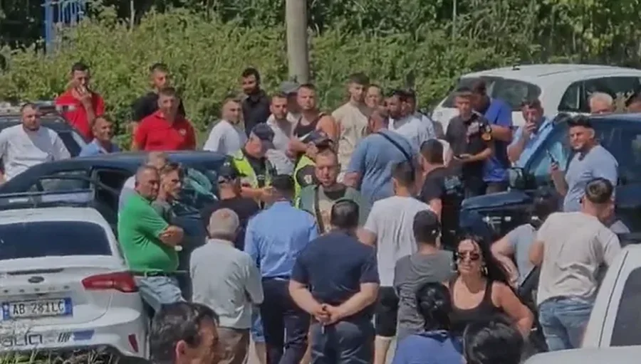 Aksident rrugor n&euml; aksin Fier&ndash;Libofsh&euml;, plagosen kat&euml;r