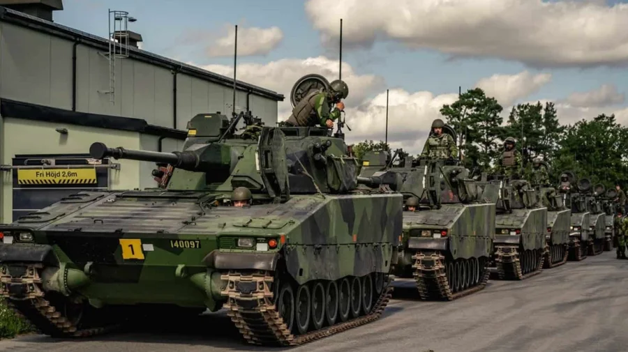 Skenarë lufte në Suedi, stërvitje intensive ushtarake me
