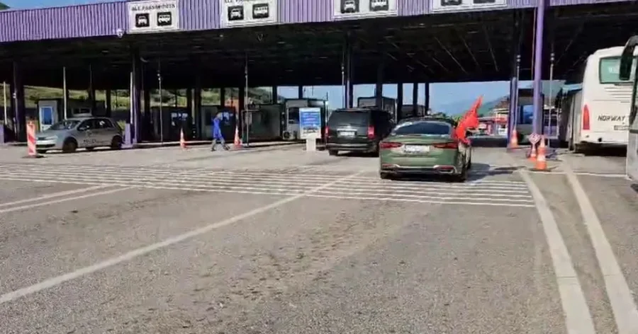 Pushues dhe tifozë të kombëtares, fluks i madh kalimesh në