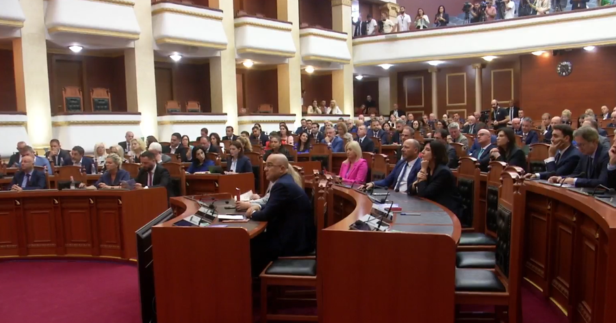 EMRAT/ Kush janë deputetët demokratë dhe socialistë në