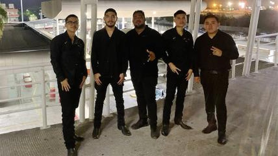 I ftuan të këndonin në një lokal, por lokacioni ishte