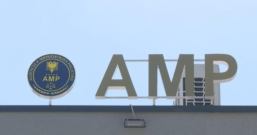 P&euml;rplasi me makin&euml; nj&euml; grua dhe u largua nga vendngjarja, AMP