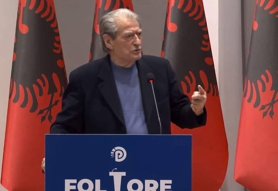 &ldquo;Gjith&ccedil;ka mbaron n&euml; k&euml;mb&euml;t e&hellip;&rdquo;/ Berisha