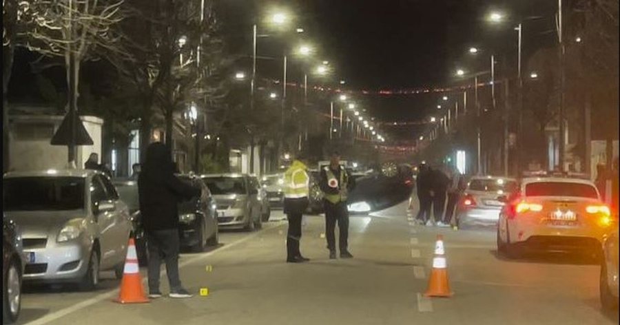 Aksident n&euml; Kavaj&euml;/ Makina p&euml;rplaset me mjetin e parkuar,