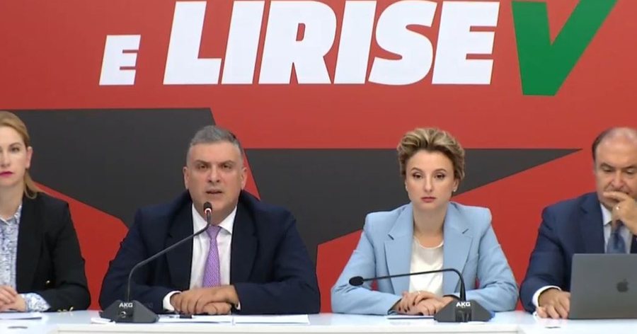 "Shqiptarët braktisin vendin, oligarkët pasurohen"/ Grupi i