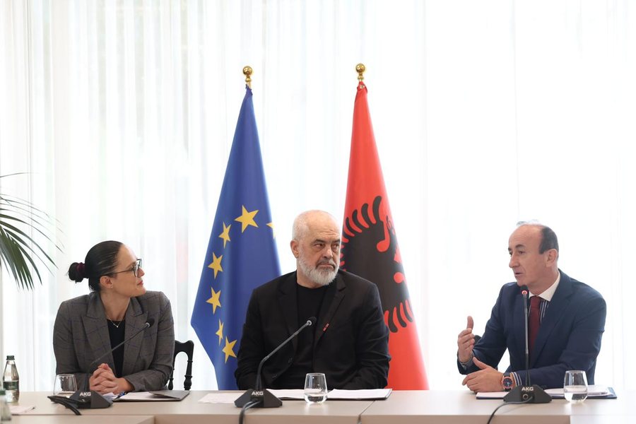 &ldquo;Partia ime m&euml; hodhi n&euml; rrug&euml;&rdquo;, Dash Sula n&euml;