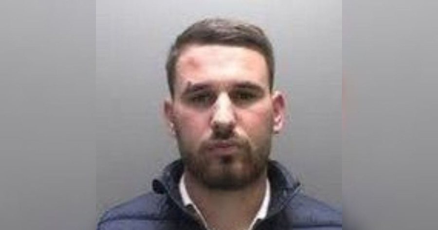 EMRI/ U kap duke shitur kokainë, arrestohet 22-vjeçari në Angli