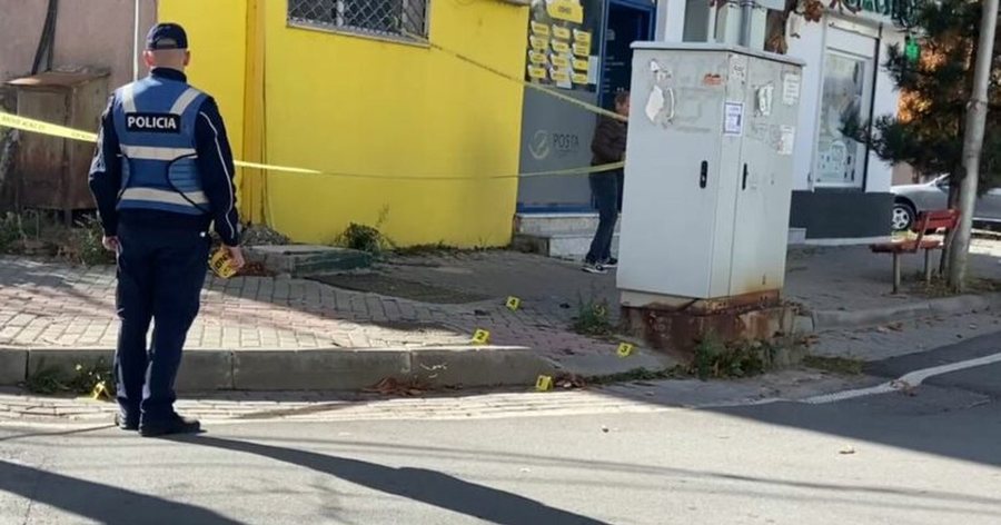 EMRAT/ Kush &euml;sht&euml; i dashuri i 18-vje&ccedil;ares q&euml; u