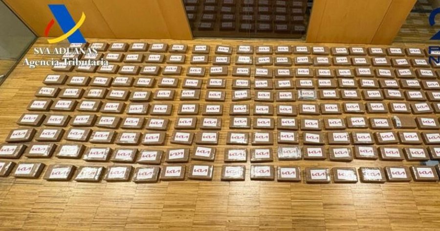 Po prisnin 200 kg kokain&euml; t&euml; fshehur n&euml; nj&euml; kontejner/