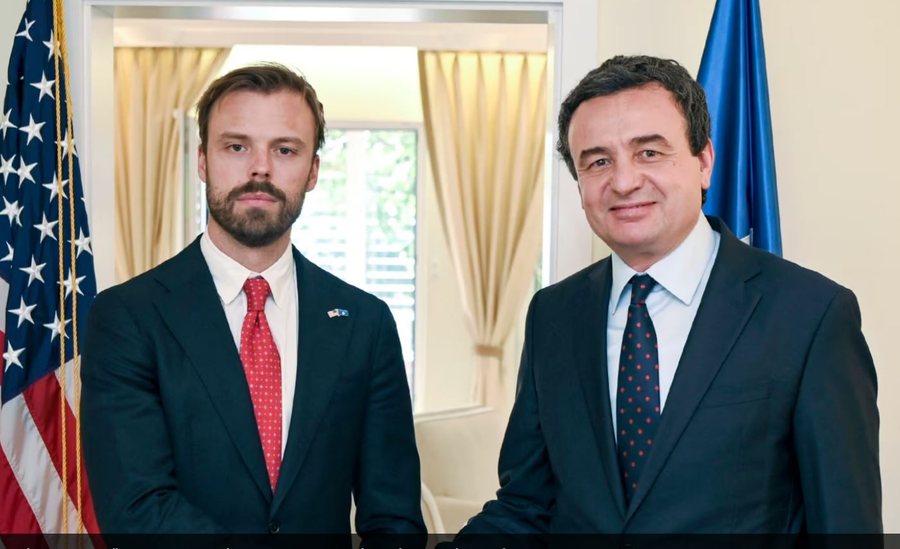 Kurti pas takimit me diplomatin amerikan Hanrahan: Kosova, partnere e besueshme