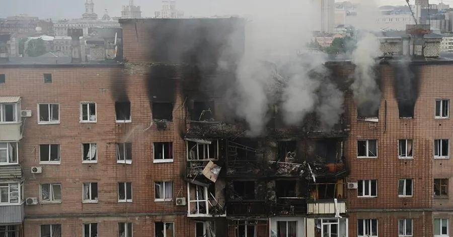 Rusët vazhdojnë sulmet në Ukrainë, mbi 40 shpërthime