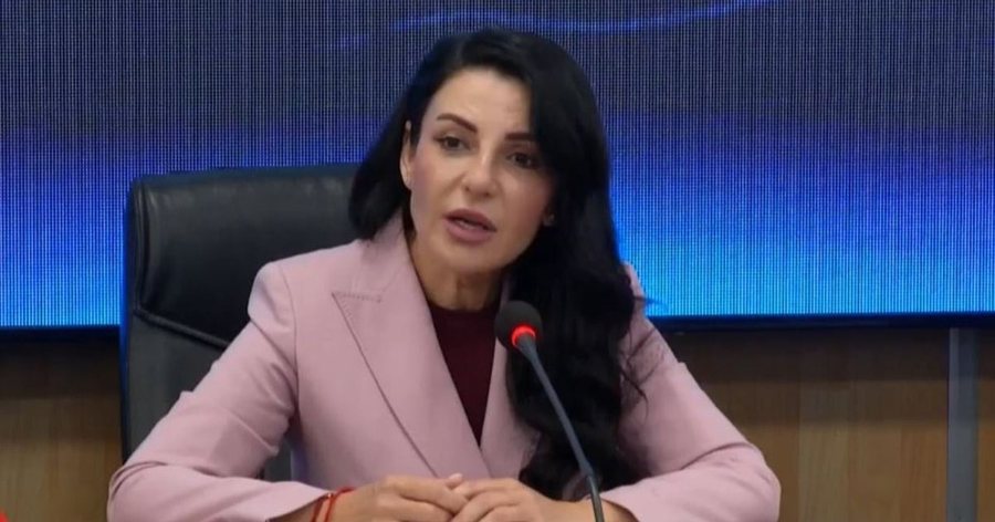 Balluku prezanton drejtorin e ri të Portit të Durrësit, Liburn