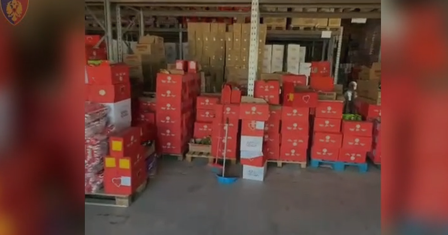 EMRAT/ Zbulohet në Vorë një magazinë ku falsifikoheshin