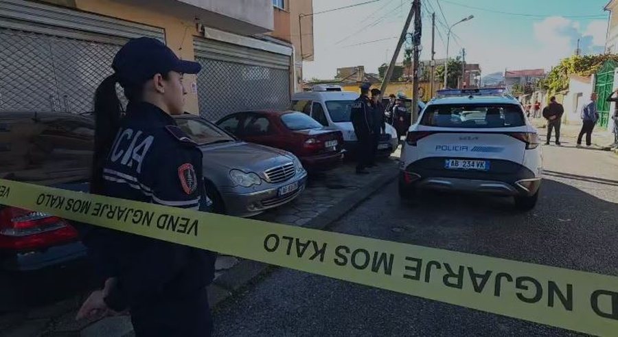 Punonjësi i Tatimeve tentoi të ndizte makinën kur ndodhi