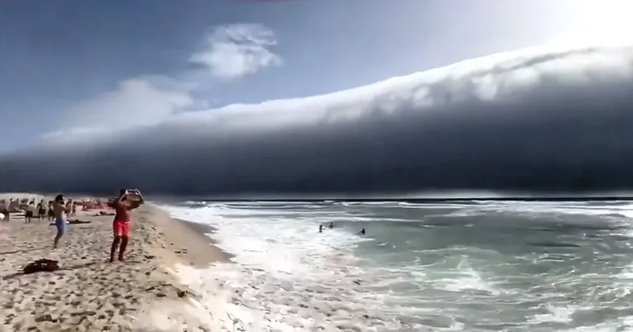 FOTO+VIDEO/ Retë dhurojnë spektakël në Portugali, fenomeni i