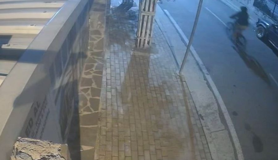 Tritoli në banesën e Xhelal Mziut, dyshohet se i njëjti autor i