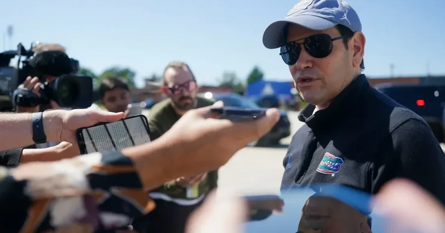 Pas sulmit në Katar, Marco Rubio niset me urgjencë në