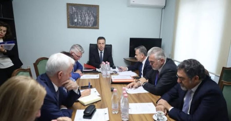 Mblidhet Konferenca e Kryetarëve! Vendoset 90 minuta debat për