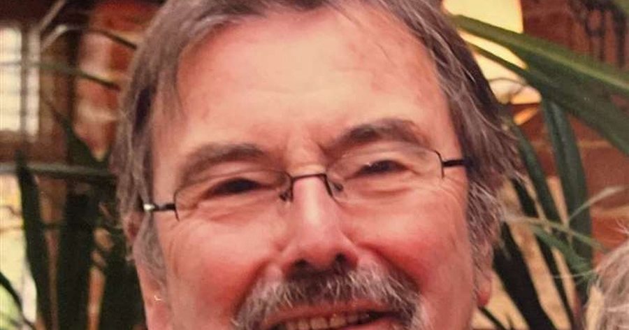 EMRAT+FOTOT/ P&euml;rplas&euml;n p&euml;r vdekje kirurgun 63-vje&ccedil;ar, dy