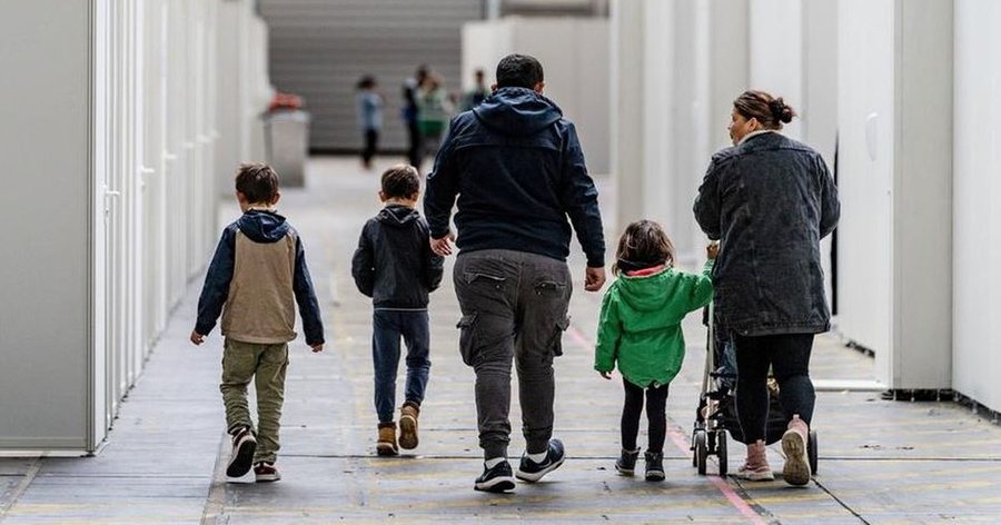 Gjermania l&euml;shoi mbi 100 mij&euml; viza p&euml;r emigrant&euml;t!