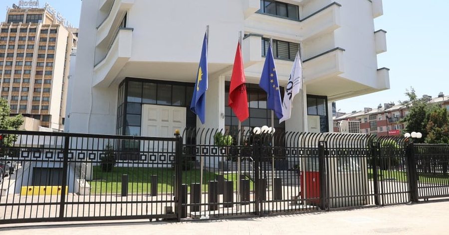Cila bankë ka normat më të ulëta? Prezantohet platforma e