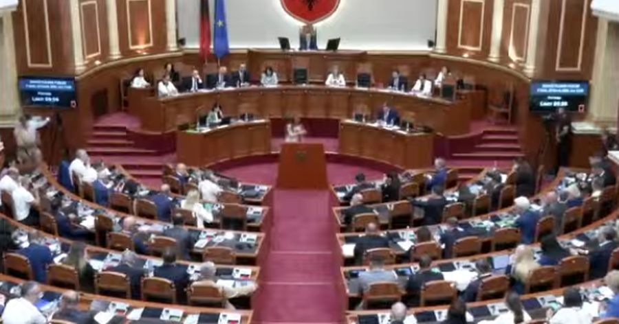 Berisha- Peleshit: Vasal i Ram&euml;s dhe armik i integrimit!  Peleshi i heq