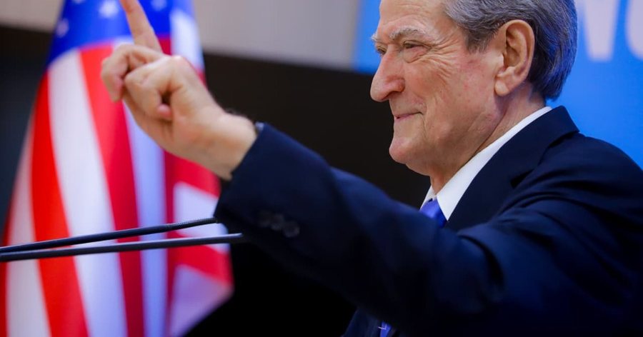 Berisha: Dumani është armik i egër i pluralizmit! Njeri pa