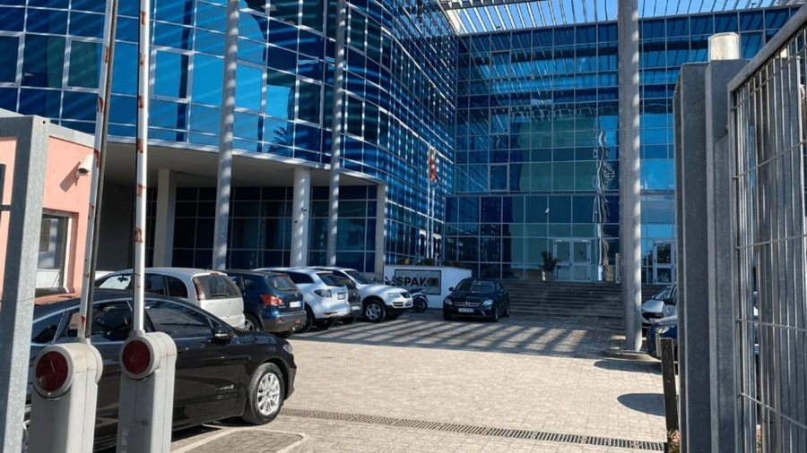 GJKKO jep d&euml;nimin p&euml;r babain e ish-kandidates n&euml; Fier, u akuzua