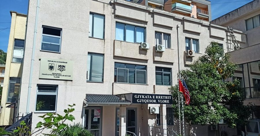 Pronat n&euml; bregdetin e Vlor&euml;s, "n&euml;n lup&euml;n" e SPAK/